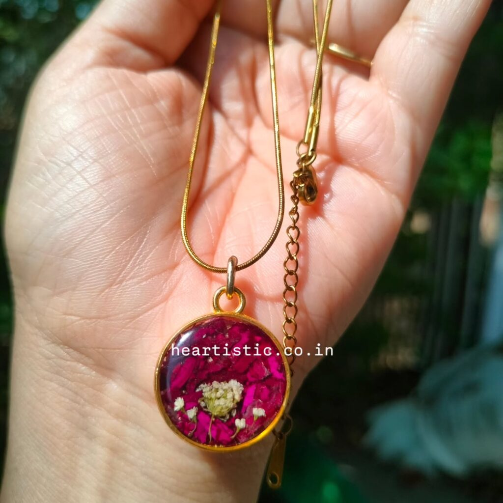 Instagram post from heartistics1113. This post is in position 1.